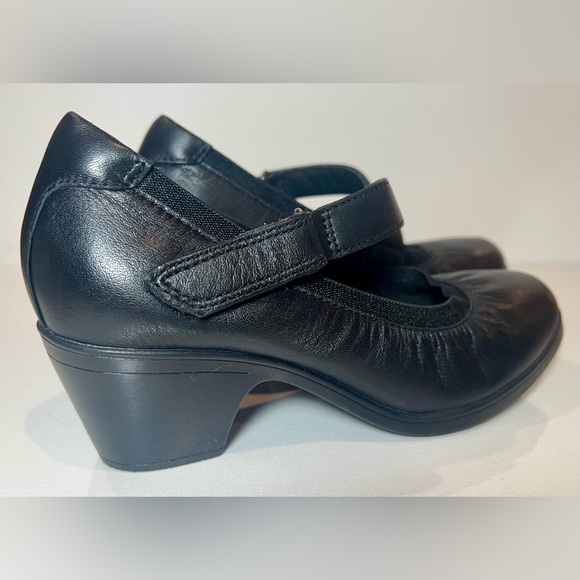 Clarks Emily 2 Mable Pumps Mary Jane Black Size 6 Leather Black - Picture 2 of 10
